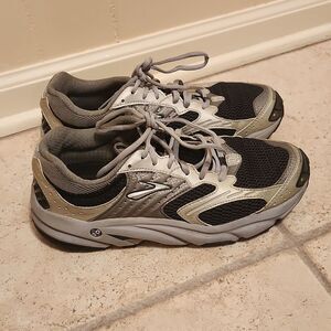 Brooks "The Beast" Men's Running Shoes Sneakers Size 8.5 (Women's 9.5-10)